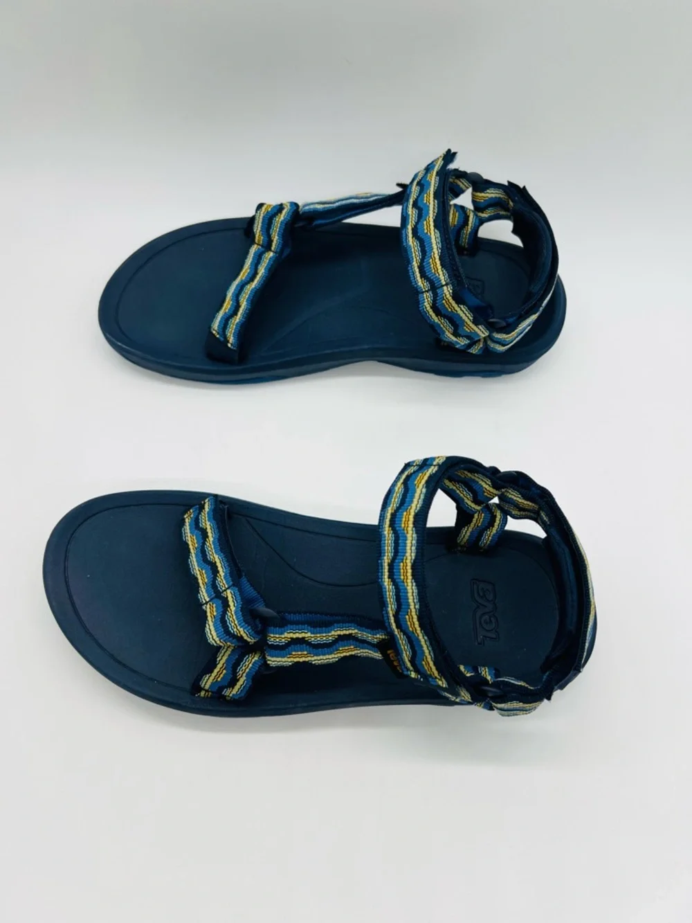 Teva Kids’ Hurricane XLT 2 Sandals Blue with Yellow Accent Straps Size 6 Youth